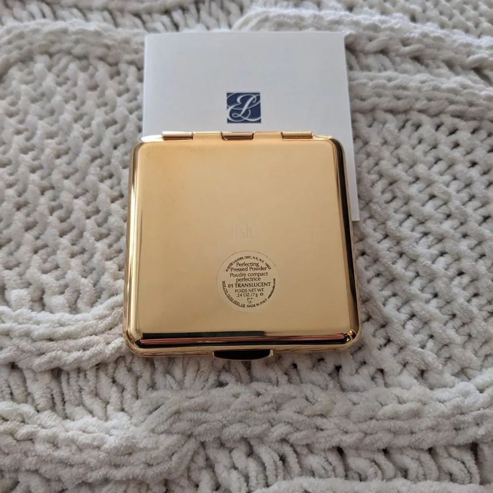 ❄️Winter Sale❄️Estee Lauder Gold Compact with Silver Accents - Picture 3 of 3
